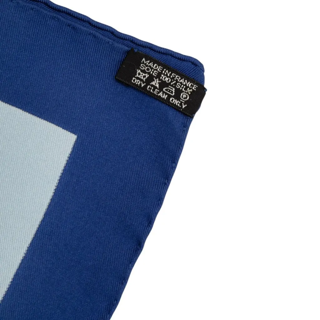 Hermès Au Clair De La Lune Silk Scarf 90 Blue Silk Very good - Model View
