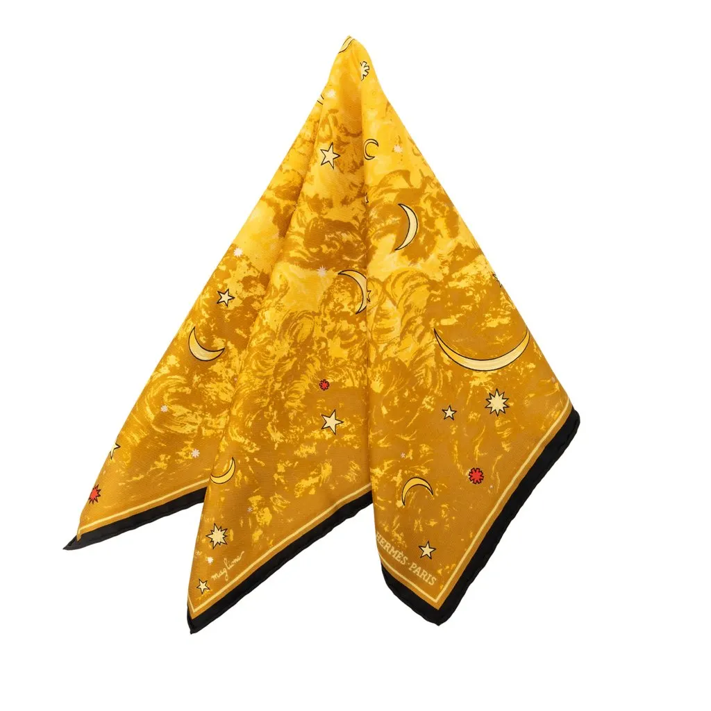 Hermès Annee des Etoiles Pocket Square Silk Scarf 45 Yellow Silk Never worn - Front View