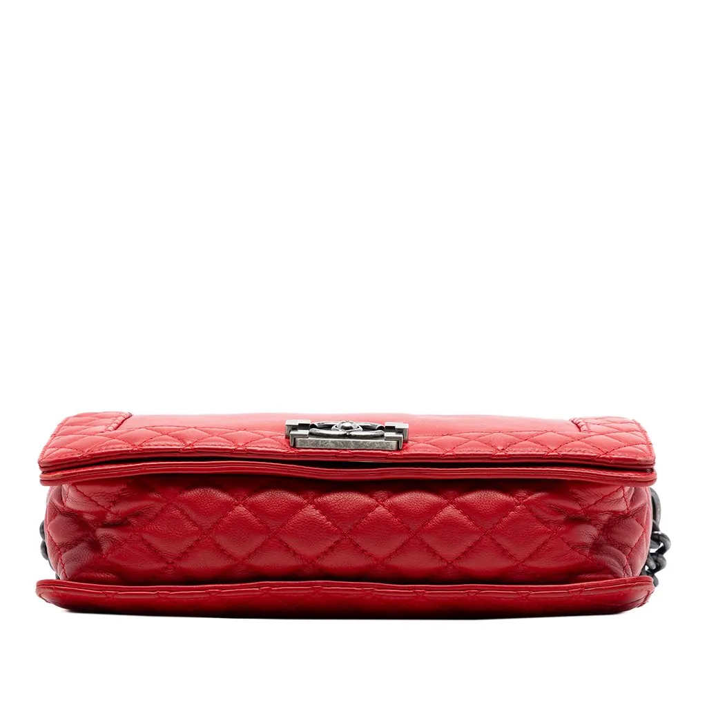 Chanel Old Medium Calfskin Boy Reverso Flap Red Leather Very good - Inside View