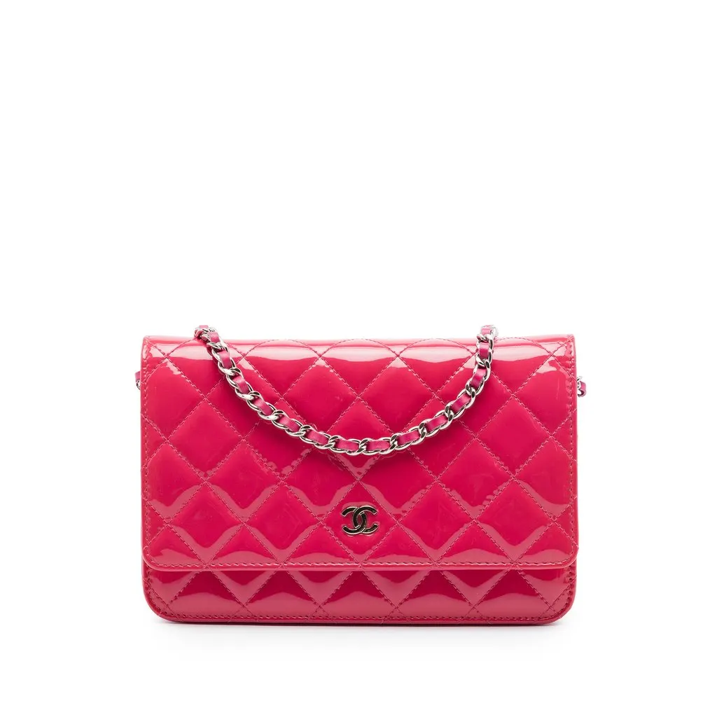 Chanel CC Quilted Patent Wallet on Chain Pink Leather Very good - Front View