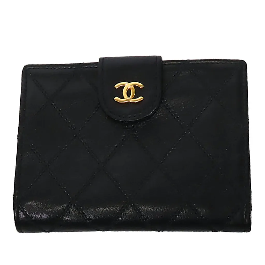 Chanel CC Quilted Lambskin Bifold Compact Wallet Black Leather Very good - Front View