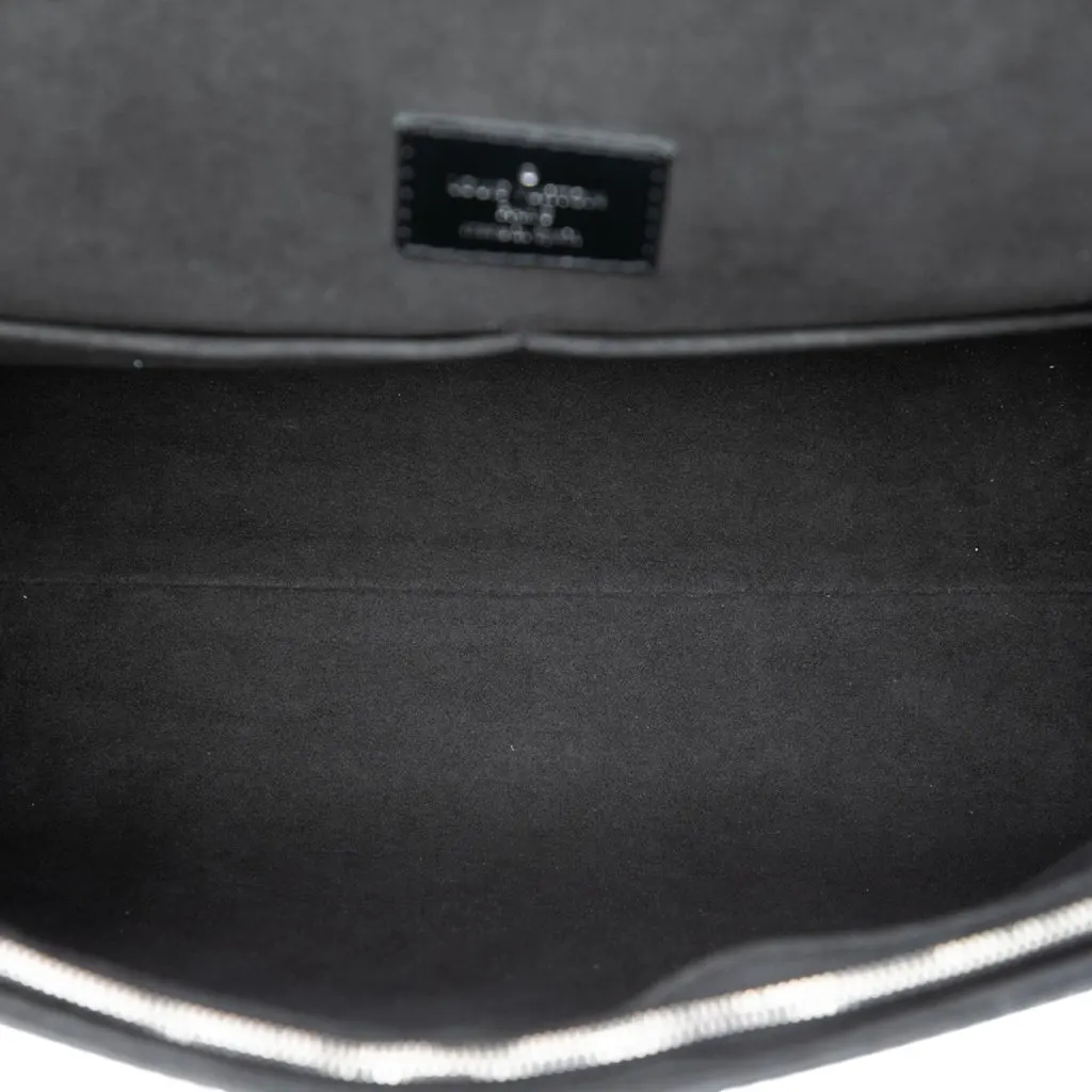 Louis Vuitton Epi Cluny MM Black Leather Very good - Model View
