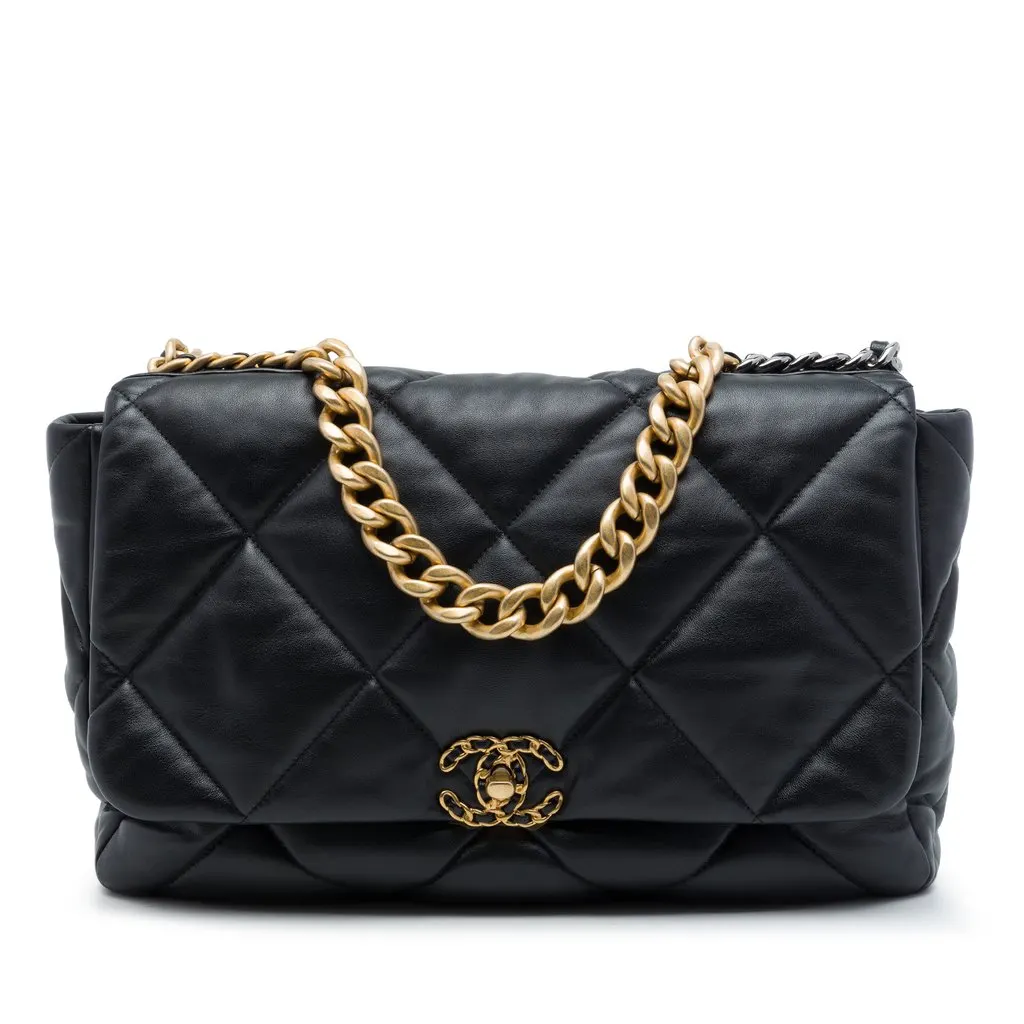 Chanel Maxi Lambskin 19 Flap Black Leather Very good - Front View