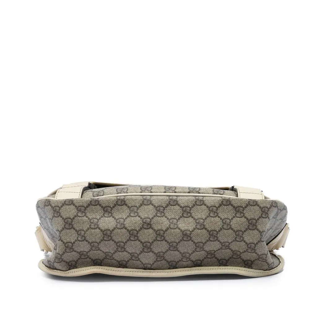 Gucci GG Supreme Crossbody Beige Very good - Inside View