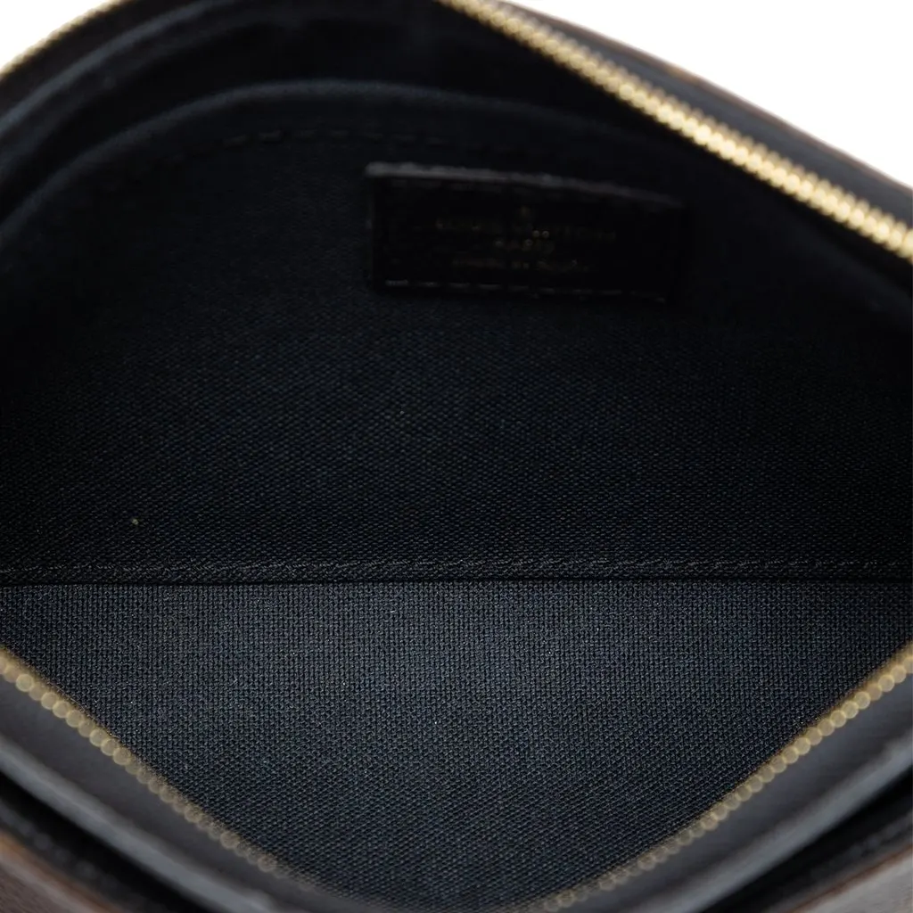 Louis Vuitton Monogram Pallas Clutch Brown Very good - Model View
