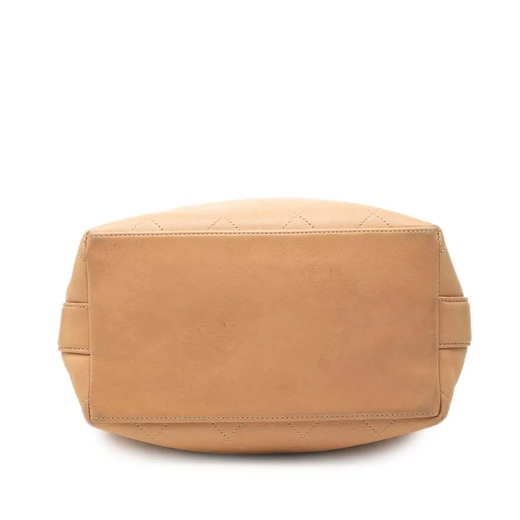 Chanel Large CC Quilted Calfskin On My Shoulder Drawstring Bucket Bag Beige Leather Very good - Inside View