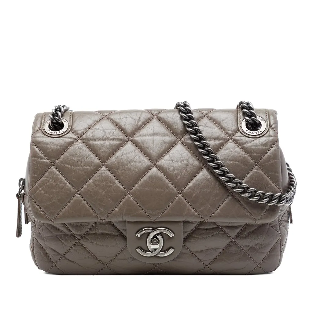 Chanel Medium Quilted Aged Calfskin Portobello Flap Brown Leather Very good - Front View