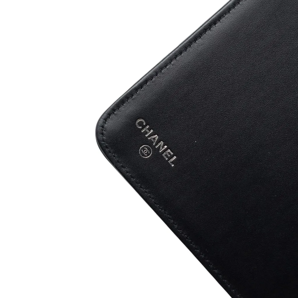 Chanel CC Quilted Caviar iPad Case with Chain Black Leather Very good - Box View