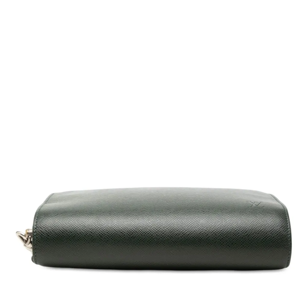 Louis Vuitton Taiga Pochette Baikal Green Leather Good - Inside View