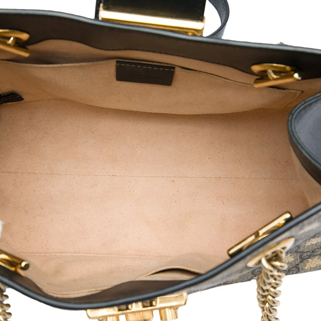 Gucci Small GG Supreme Bee Padlock Tote Beige Canvas Very good - Model View