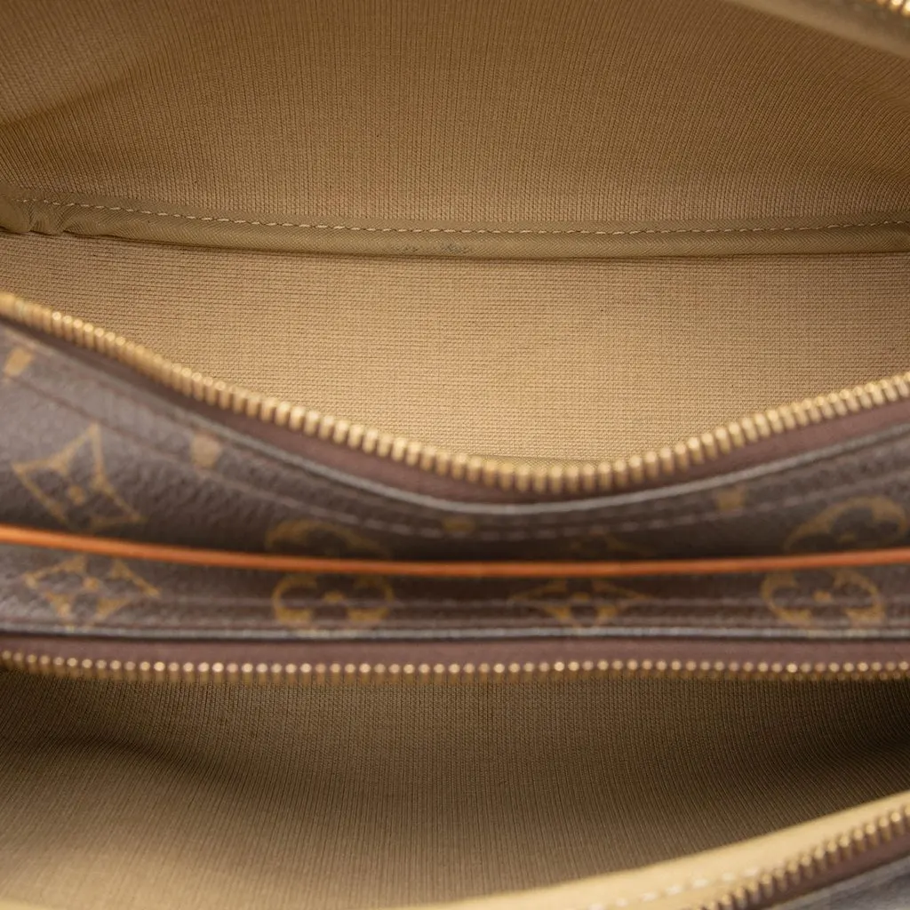 Louis Vuitton Monogram Reporter PM Brown Very good - Model View