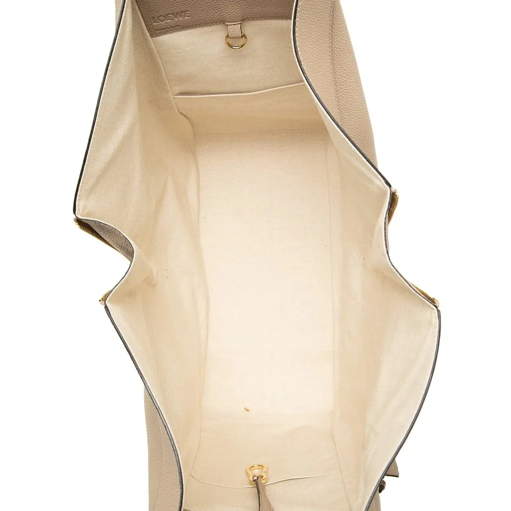 Loewe Medium Grained Calfskin Hammock Satchel Beige Leather Very good - Model View
