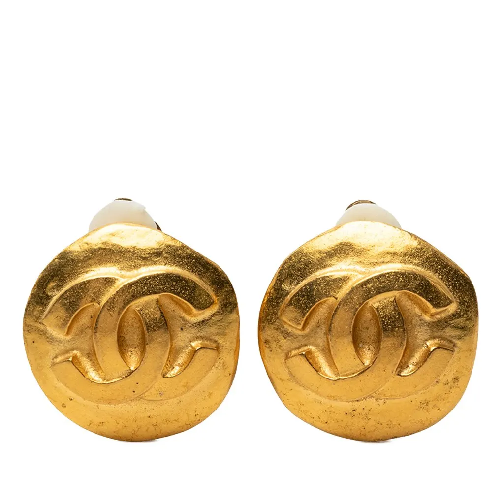 Chanel CC Gold Plated Round Clip On Earrings Gold Metal Very good - Front View