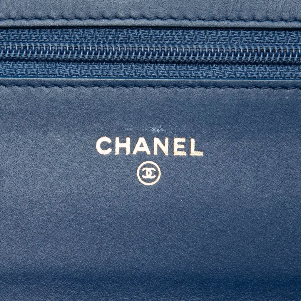 Chanel Quilted Patent Reissue 2.55 Wallet On Chain Blue Leather Very good - Box View