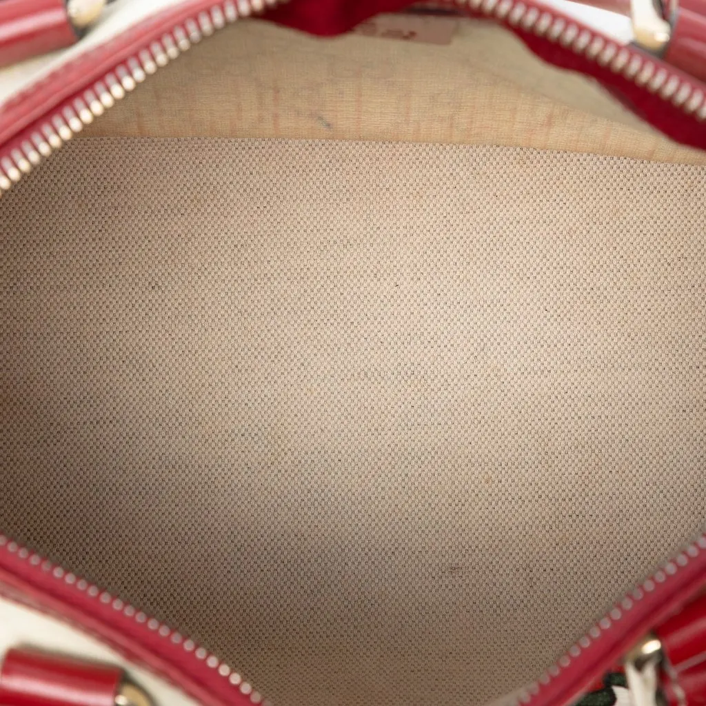 Gucci Small GG Supreme Joy Tattoo Heart Boston Bag White Very good - Model View