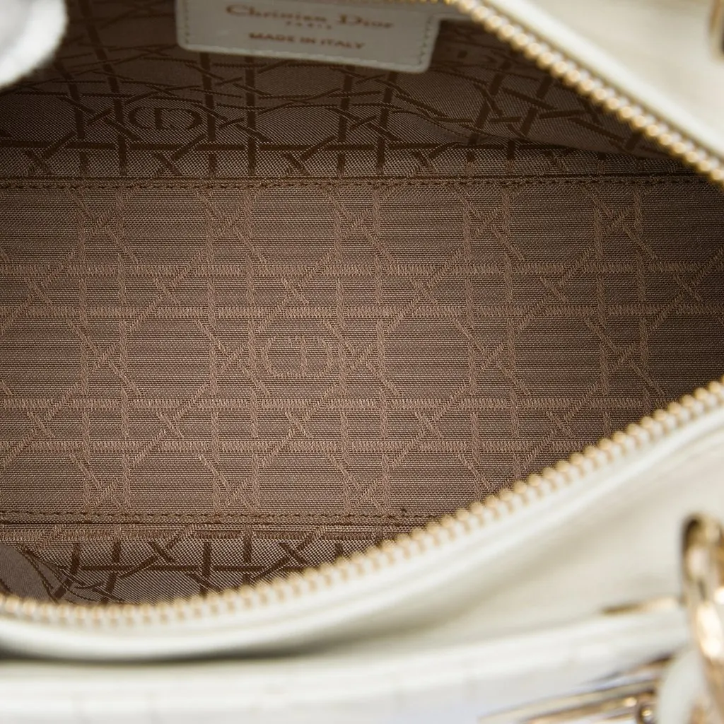Dior Medium Lambskin Cannage Lady Dior White Leather Very good - Model View