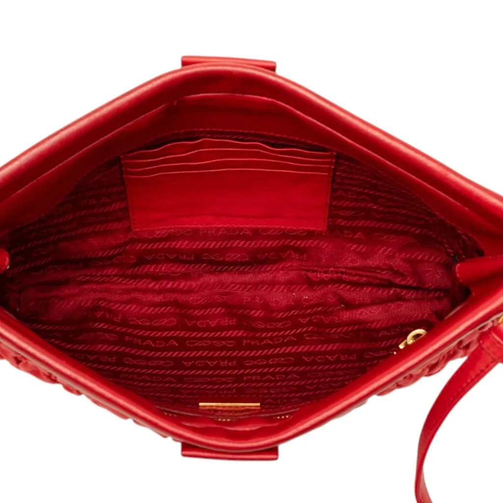 Prada Tessuto Gaufre Crossbody Red Very good - Model View
