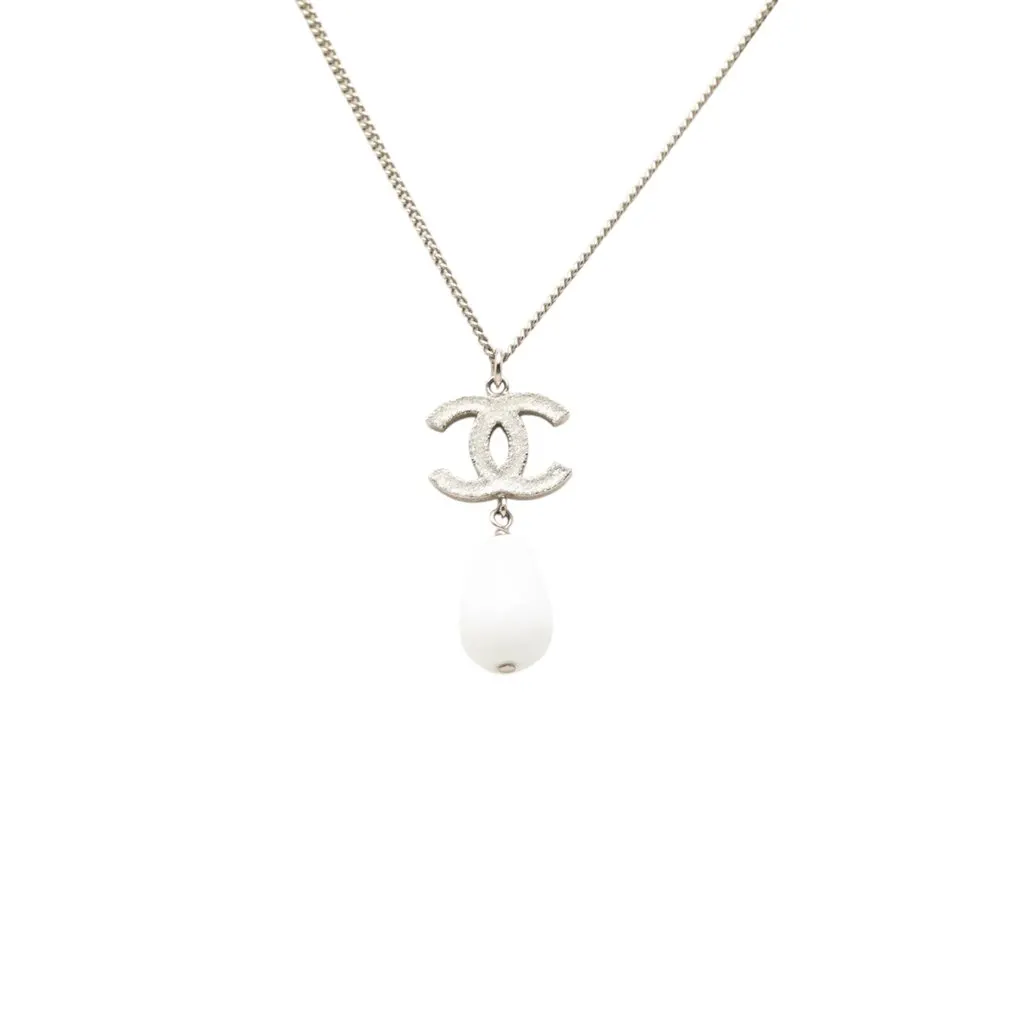 Chanel CC Brass Faux Pearl Pendant Necklace Silver Metal Very good - Front View