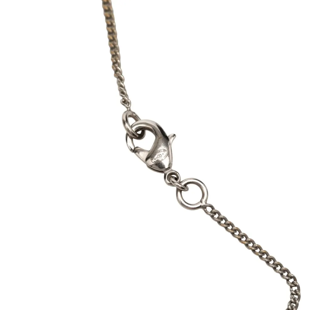 Chanel CC Brass Faux Pearl Pendant Necklace Silver Metal Very good - Model View