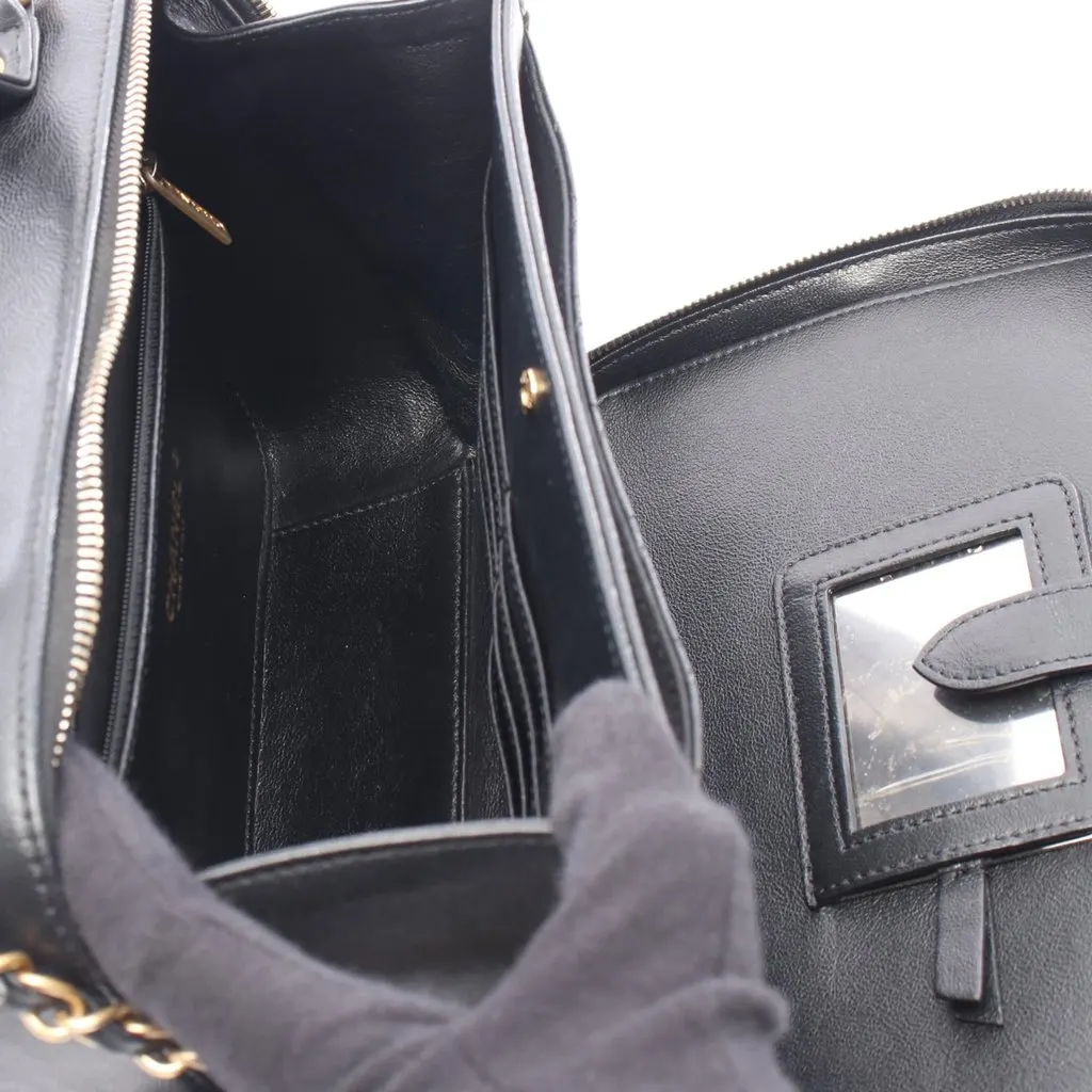Chanel Large Caviar CC Filigree Vanity Case Black Leather Very good - Inside View
