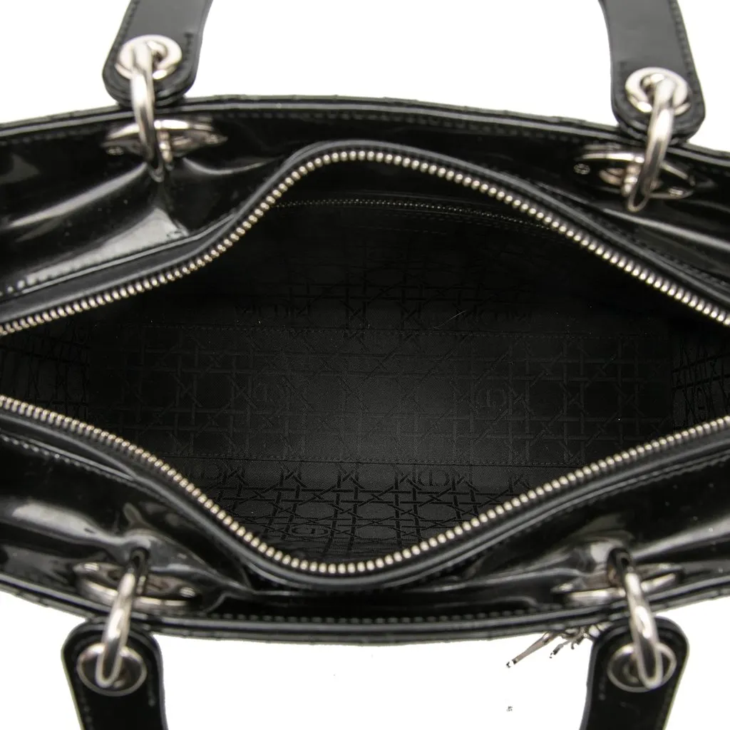 Dior Large Patent Cannage Lady Dior Black Leather Very good - Model View