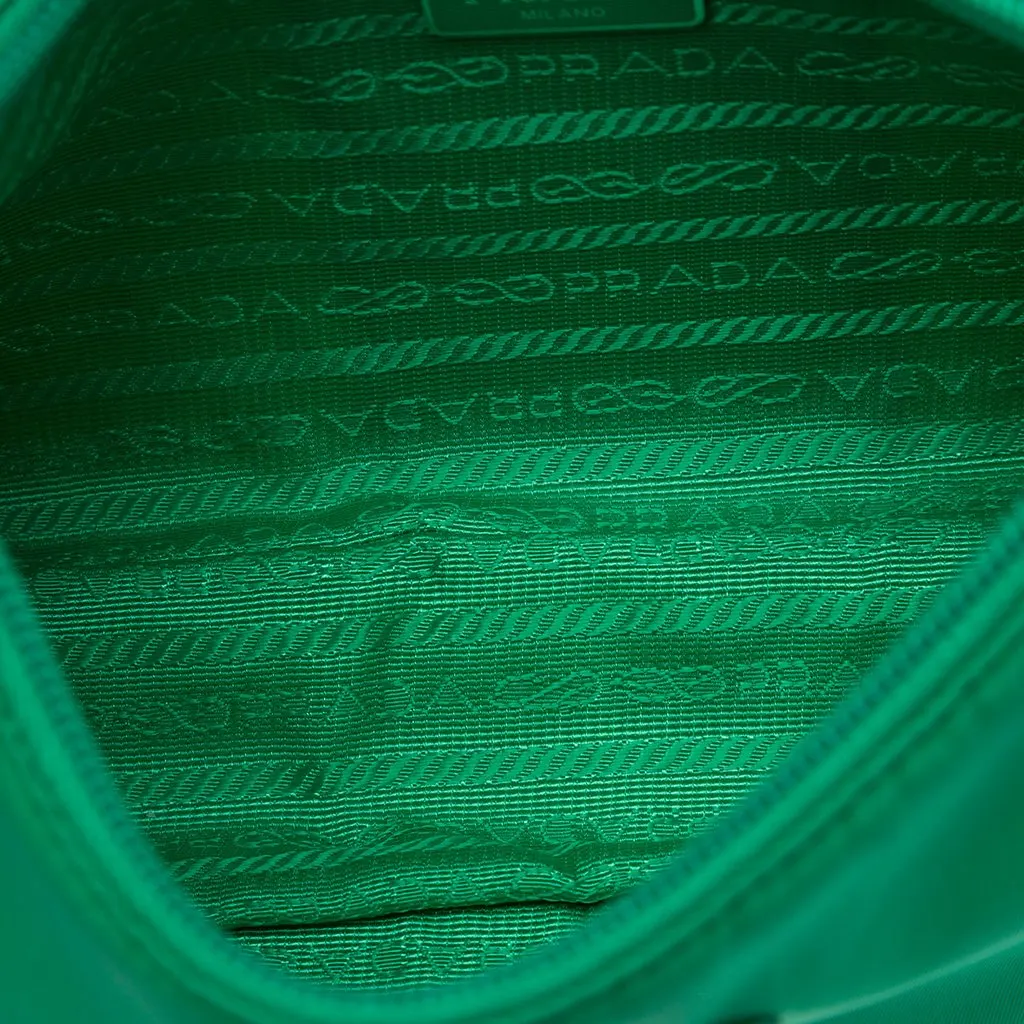Prada Mini Tessuto Re Edition 2000 Shoulder Bag Green Very good - Model View