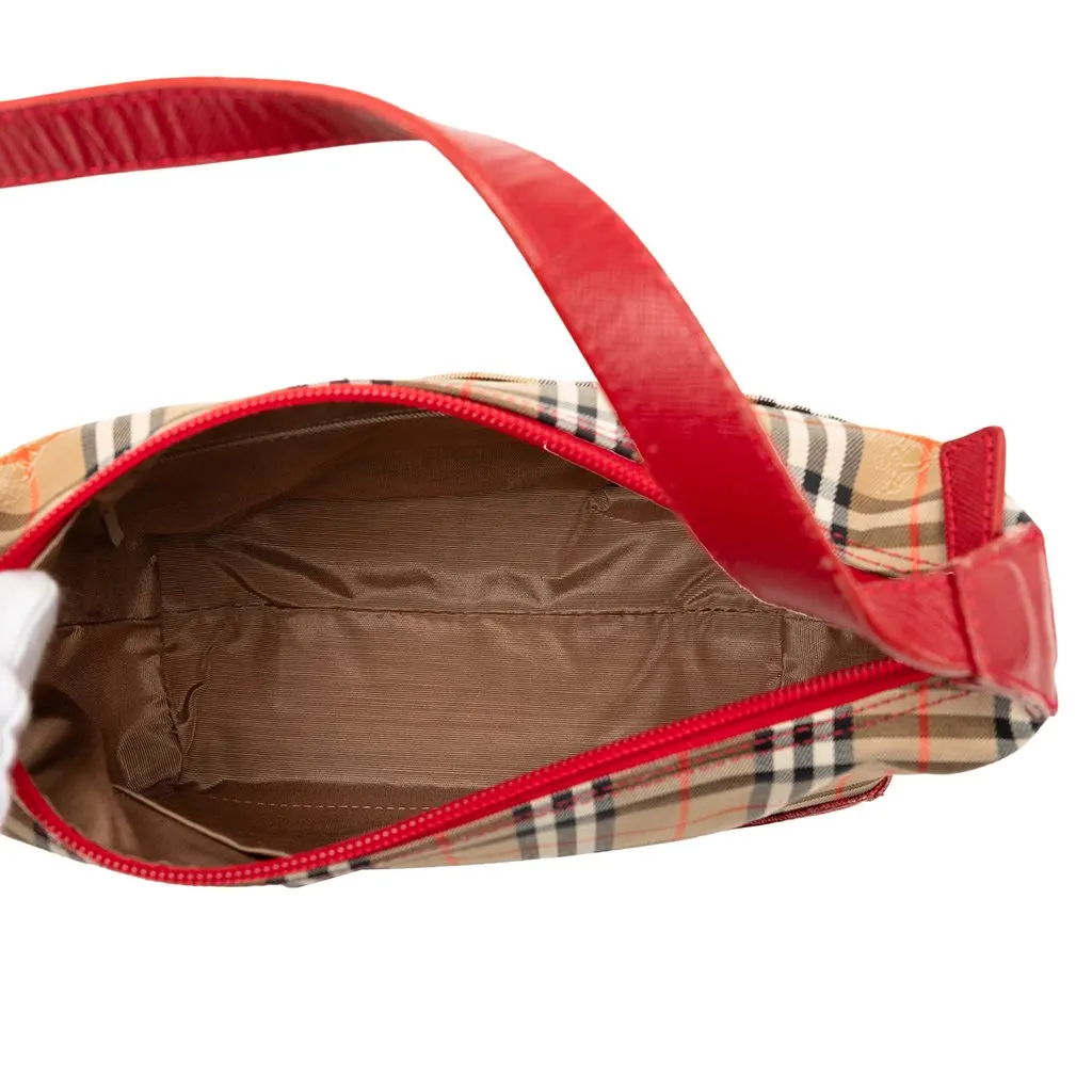Burberry Haymarket Check Canvas Shoulder Bag Beige Very good - Model View