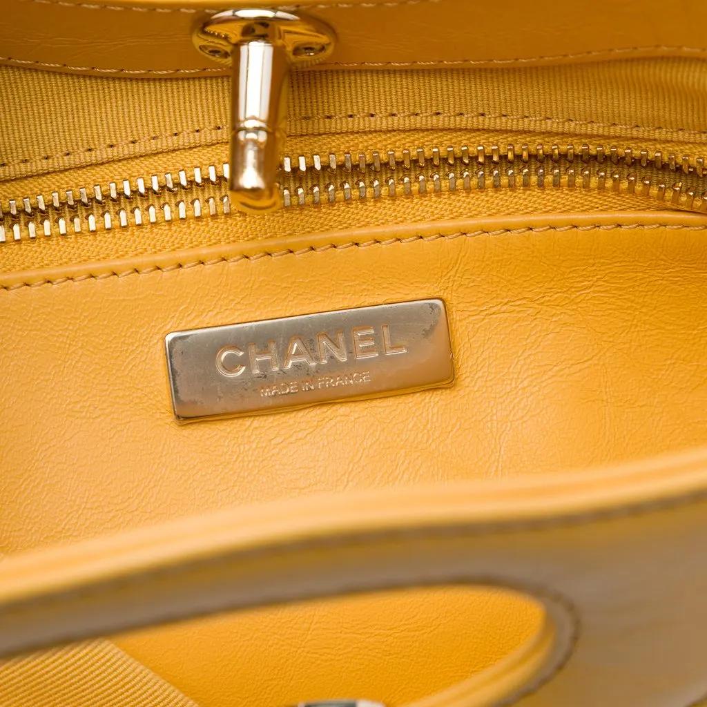 Chanel Mini Shiny Crumpled Calfskin 31 Shopping Bag Yellow Leather Very good - Box View