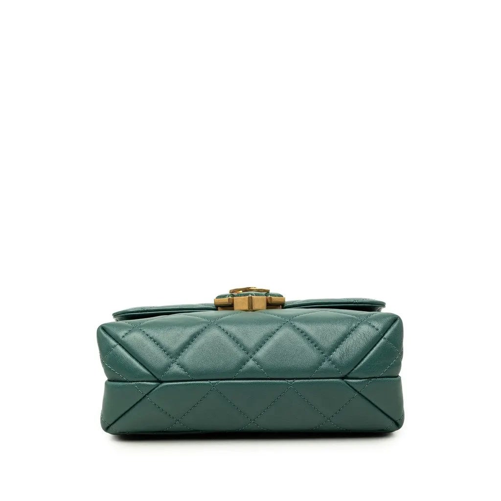 Chanel Mini Lambskin Diamond Lock Flap Green Leather Very good - Inside View