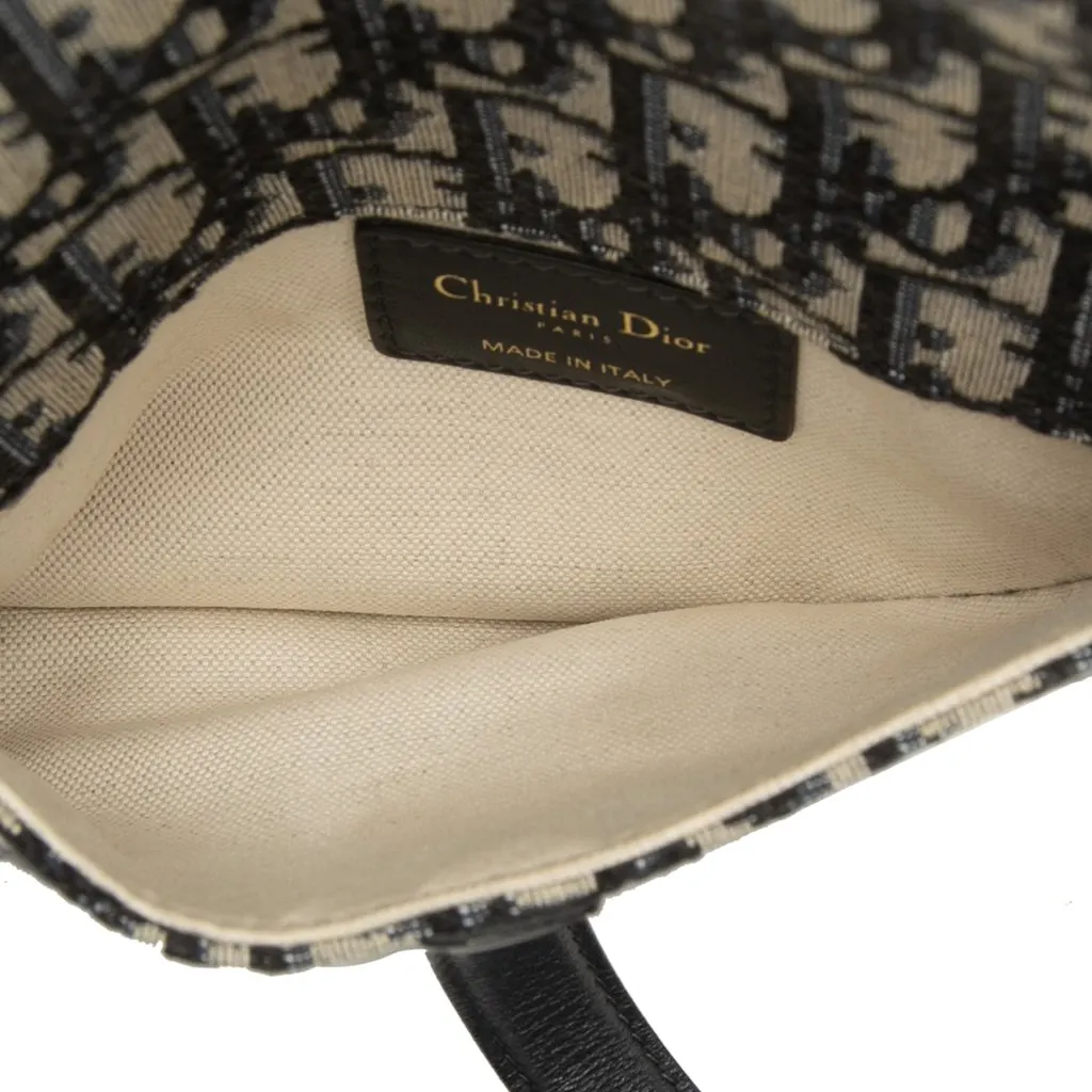 Dior Oblique Canvas Saddle Belt Bag Blue Very good - Model View