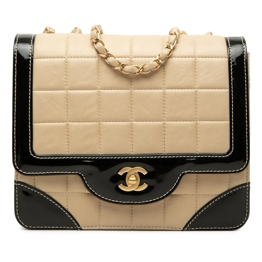 Chanel CC Bicolor Chocolate Bar Lambskin and Patent Square Flap Beige Leather Very good - Front View