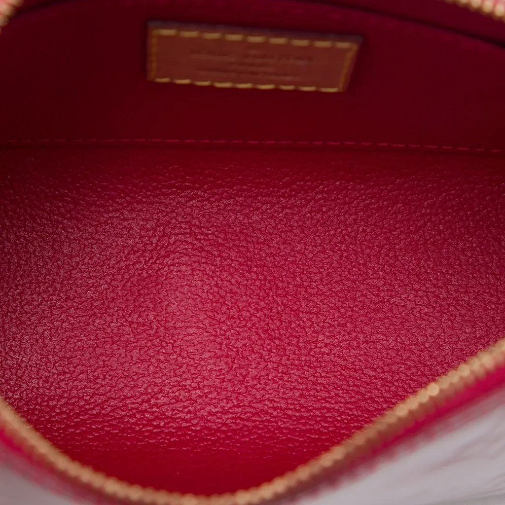 Louis Vuitton Monogram Vernis Cosmetic Pouch Red Leather Very good - Model View