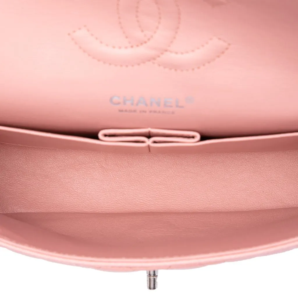 Chanel Medium Classic Caviar Double Flap Pink Leather Very good - Model View