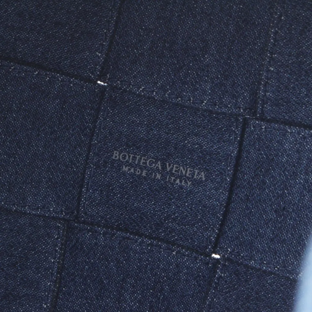 Bottega Veneta Small Denim Maxi Intrecciato Cassette Bucket Bag Blue Very good - Box View