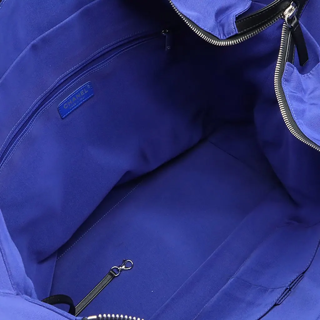 Chanel Large Canvas La Pausa Bay Shopping Tote Blue Very good - Inside View