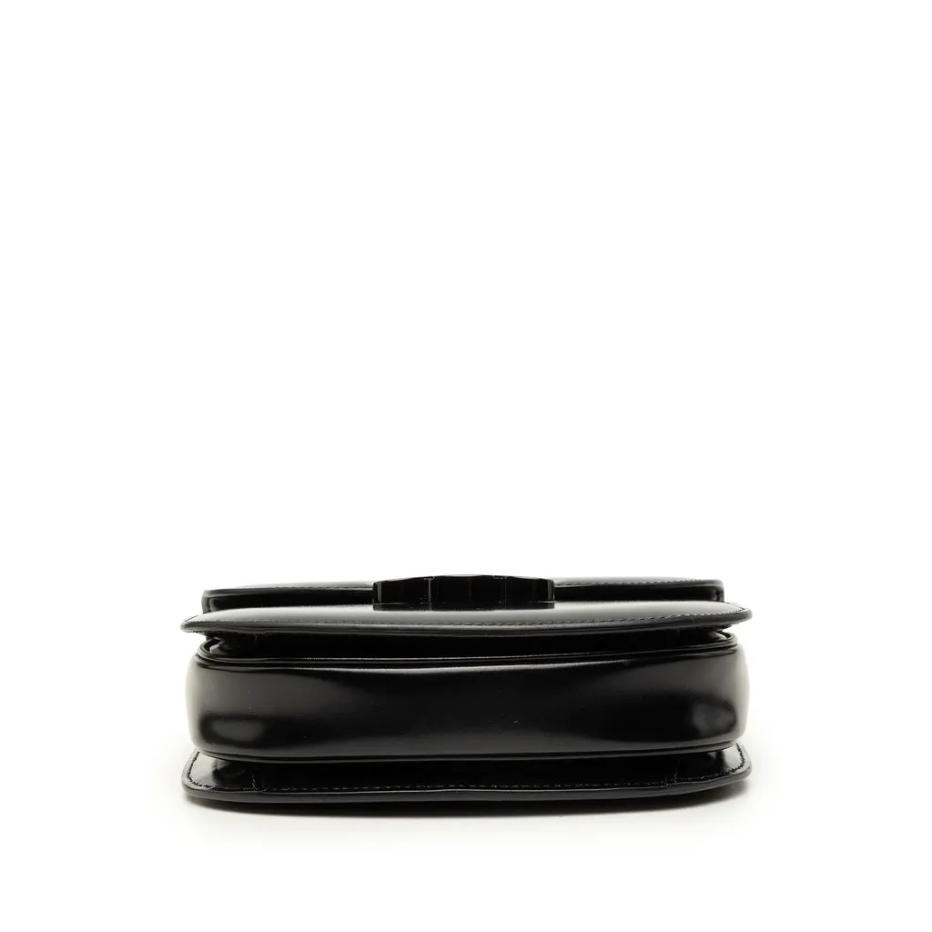 Celine Teen Shiny Calfskin Triomphe Besace Clea Chain Crossbody Black Leather Very good - Inside View