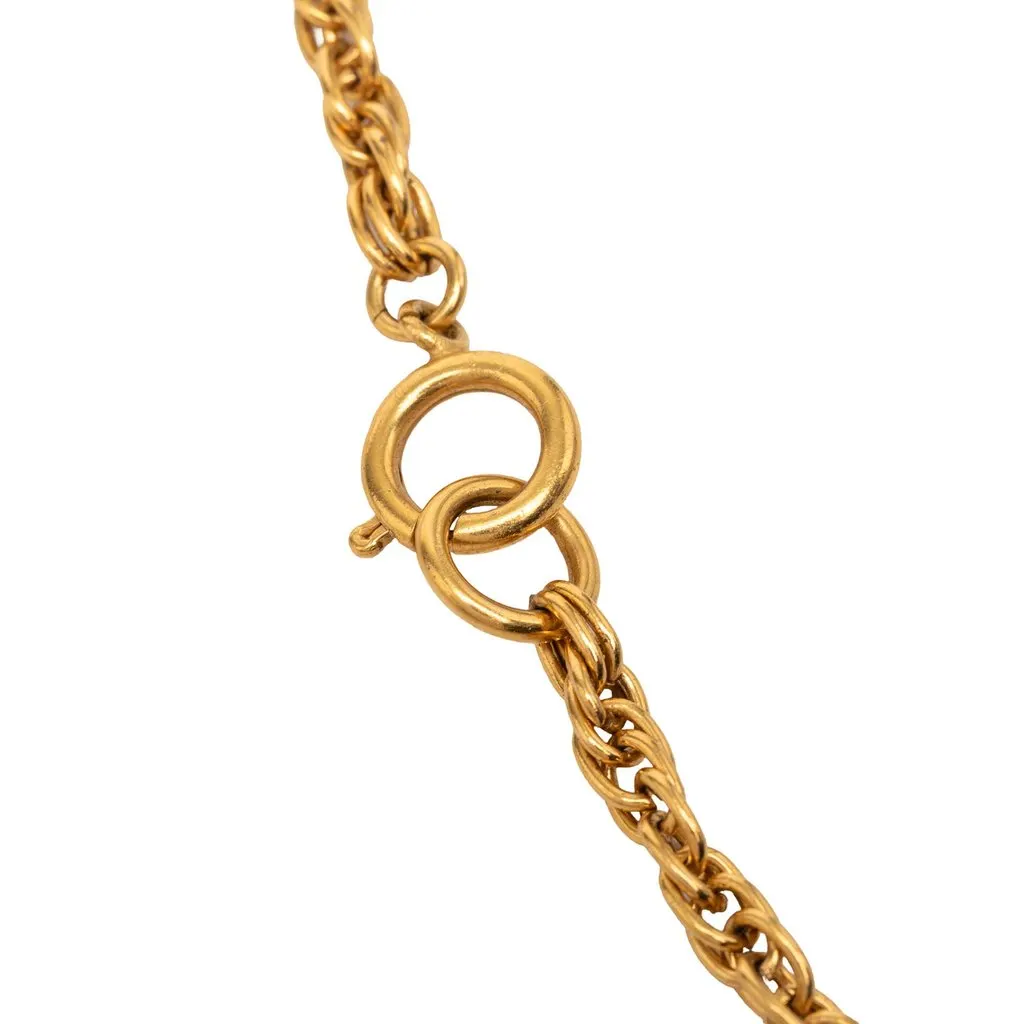 Chanel CC Gold Plated Classic Flap Bag Pendant Necklace Gold Metal Very good - Model View