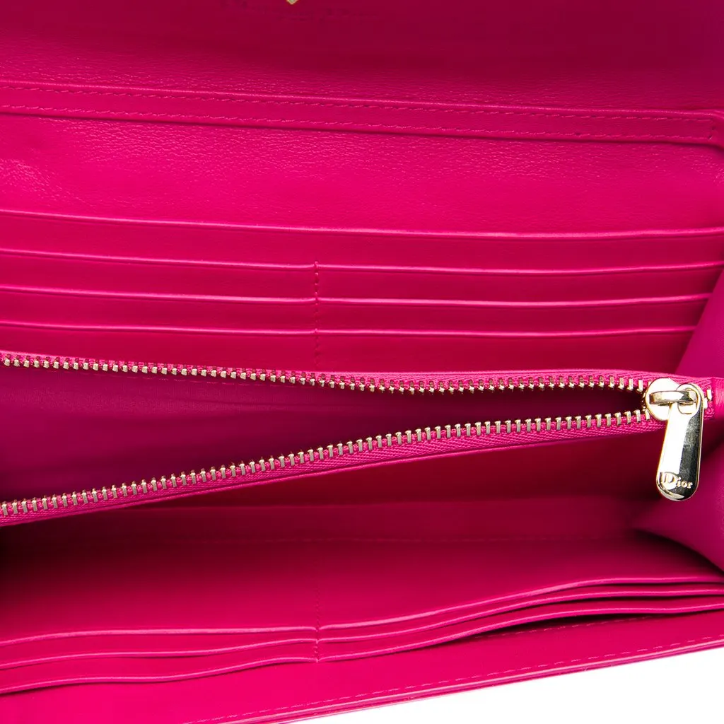 Dior Patent Cannage Lady Dior Wallet On Chain Pink Leather Very good - Model View