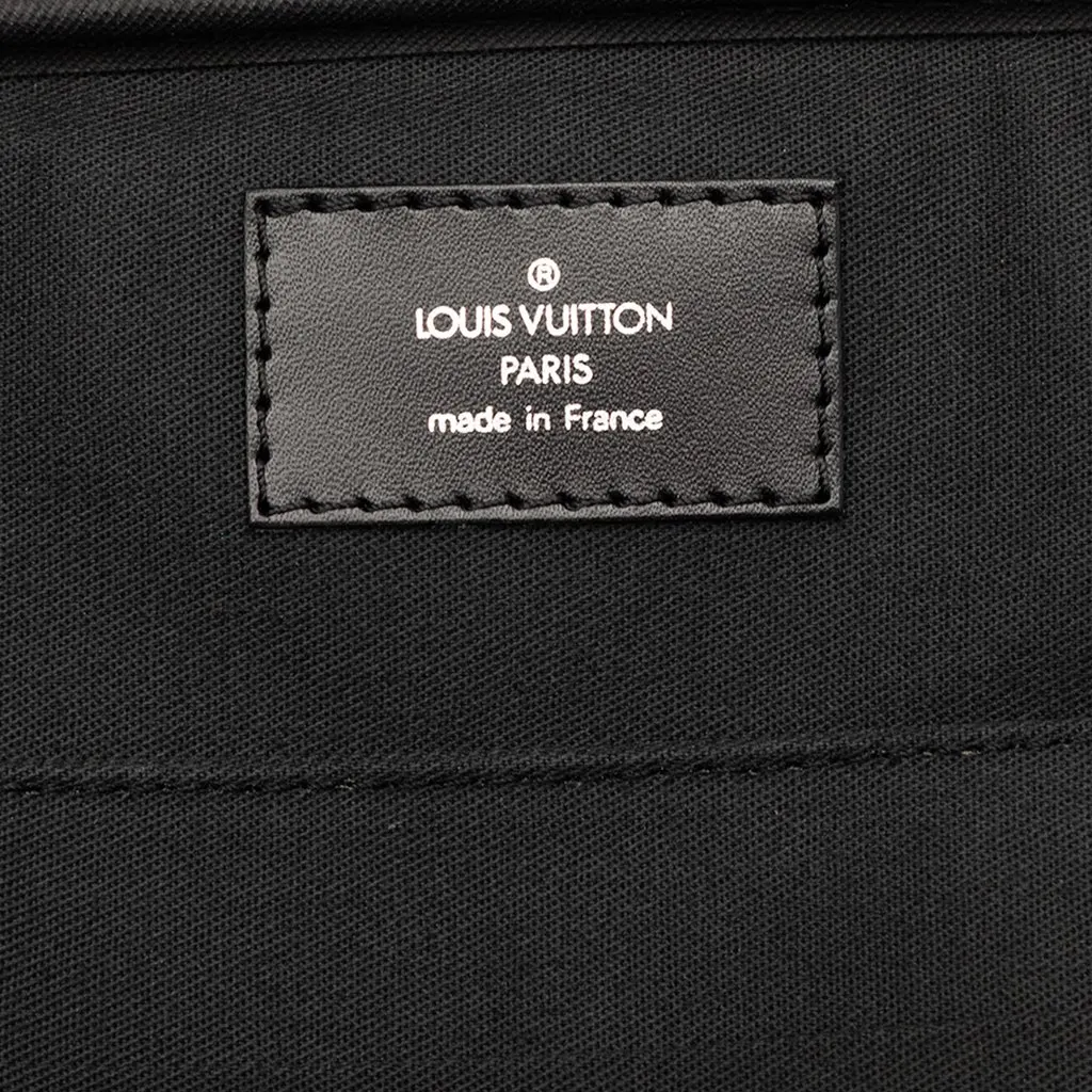 Louis Vuitton Taiga Tura Black Leather Good - Box View