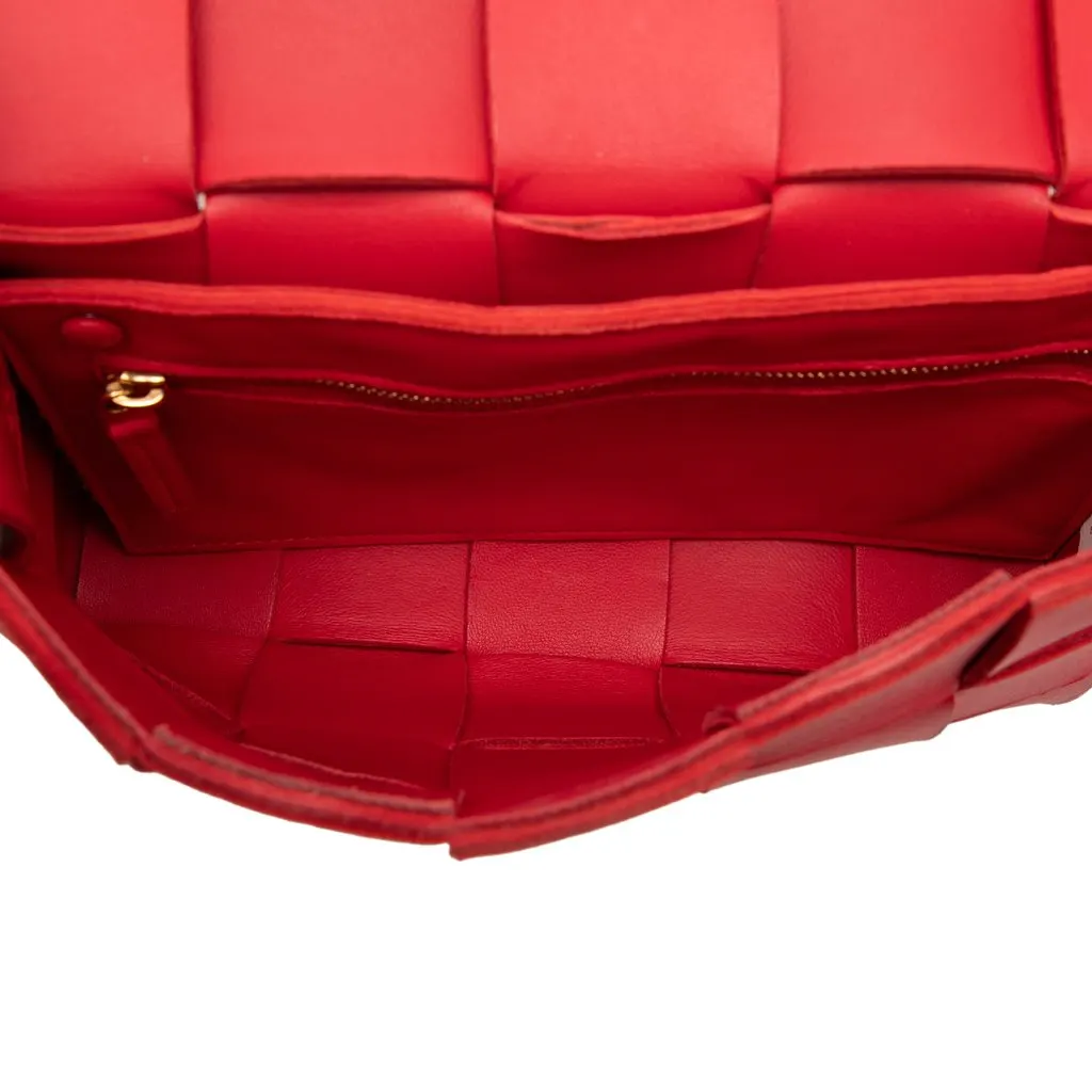 Bottega Veneta Nappa Intrecciato Cassette Crossbody Red Leather Very good - Model View