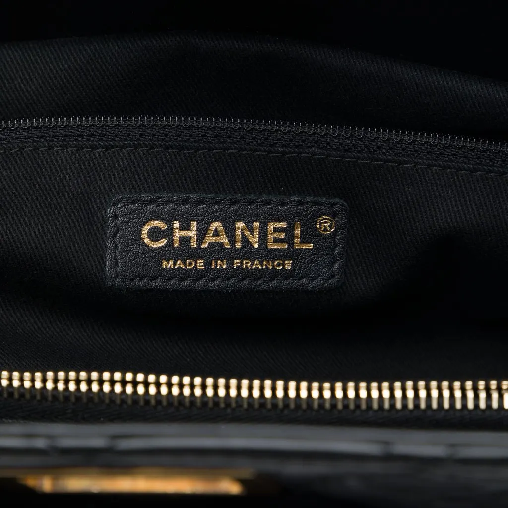 Chanel Quilted Aged Calfskin Reissue 2.55 Tote Black Leather Very good - Box View