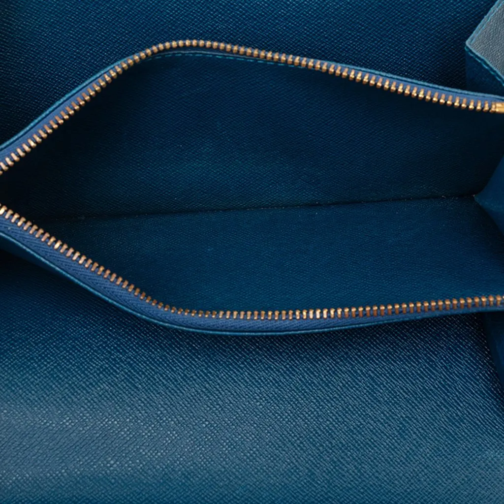 Louis Vuitton Epi Sarah Long Wallet Blue Leather Very good - Model View
