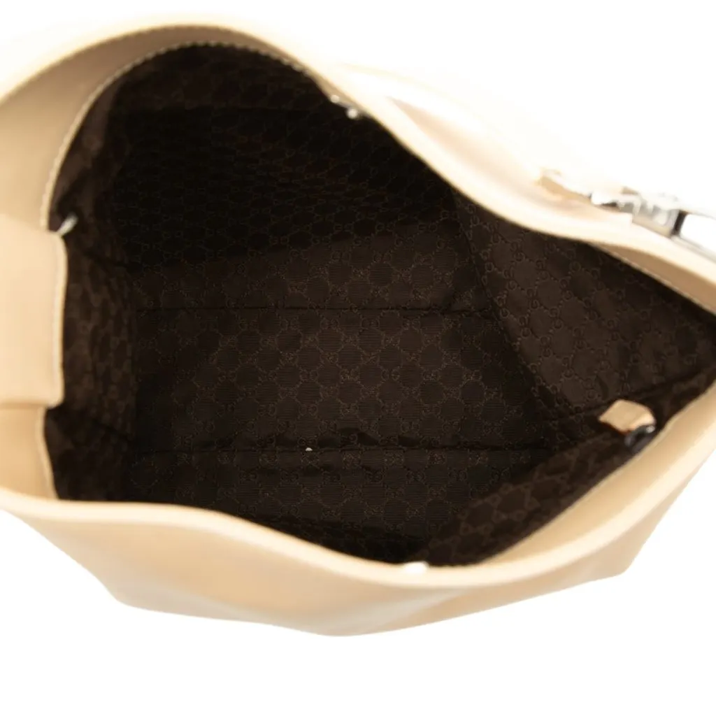 Gucci Calfskin Shoulder Bag Beige Leather Very good - Model View