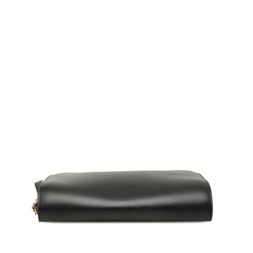 Louis Vuitton Taiga Pochette Baikal Black Leather Good - Inside View