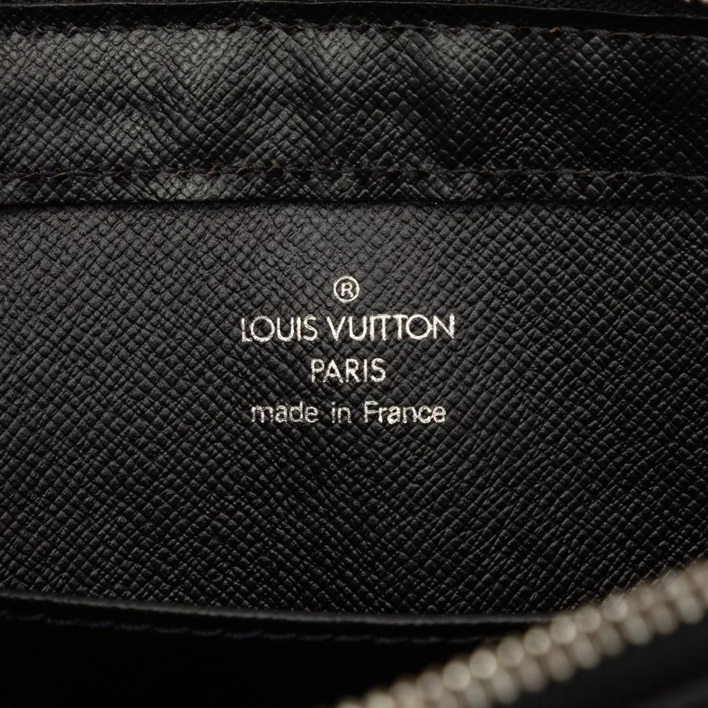 Louis Vuitton Taiga Pochette Baikal Black Leather Good - Box View