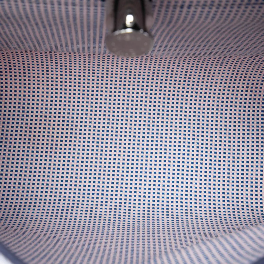 Hermès Toile Criss Viking Vache Hunter Herbag Zip 31 Blue Very good - Model View
