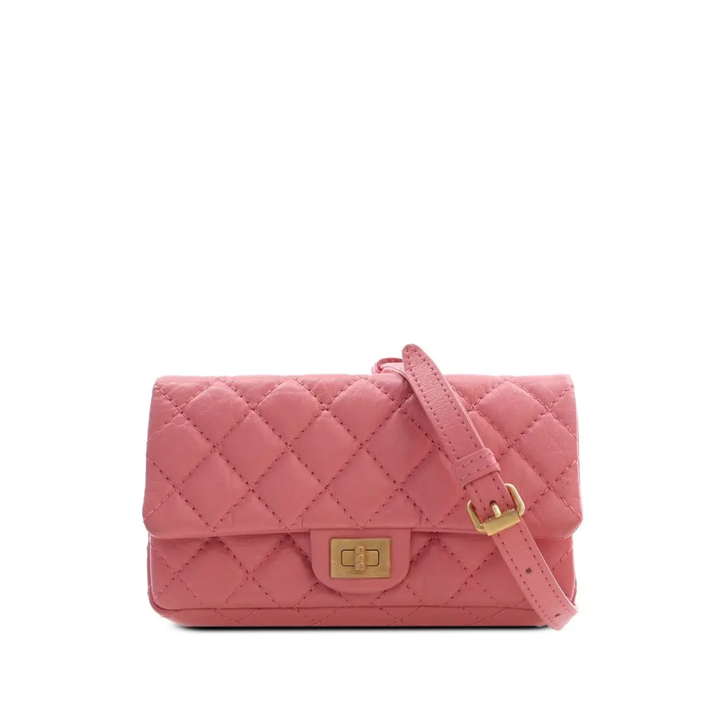 Chanel مبطّنة Aged جلد العجل Reissue 2.55 بغطاء حزام حقيبة