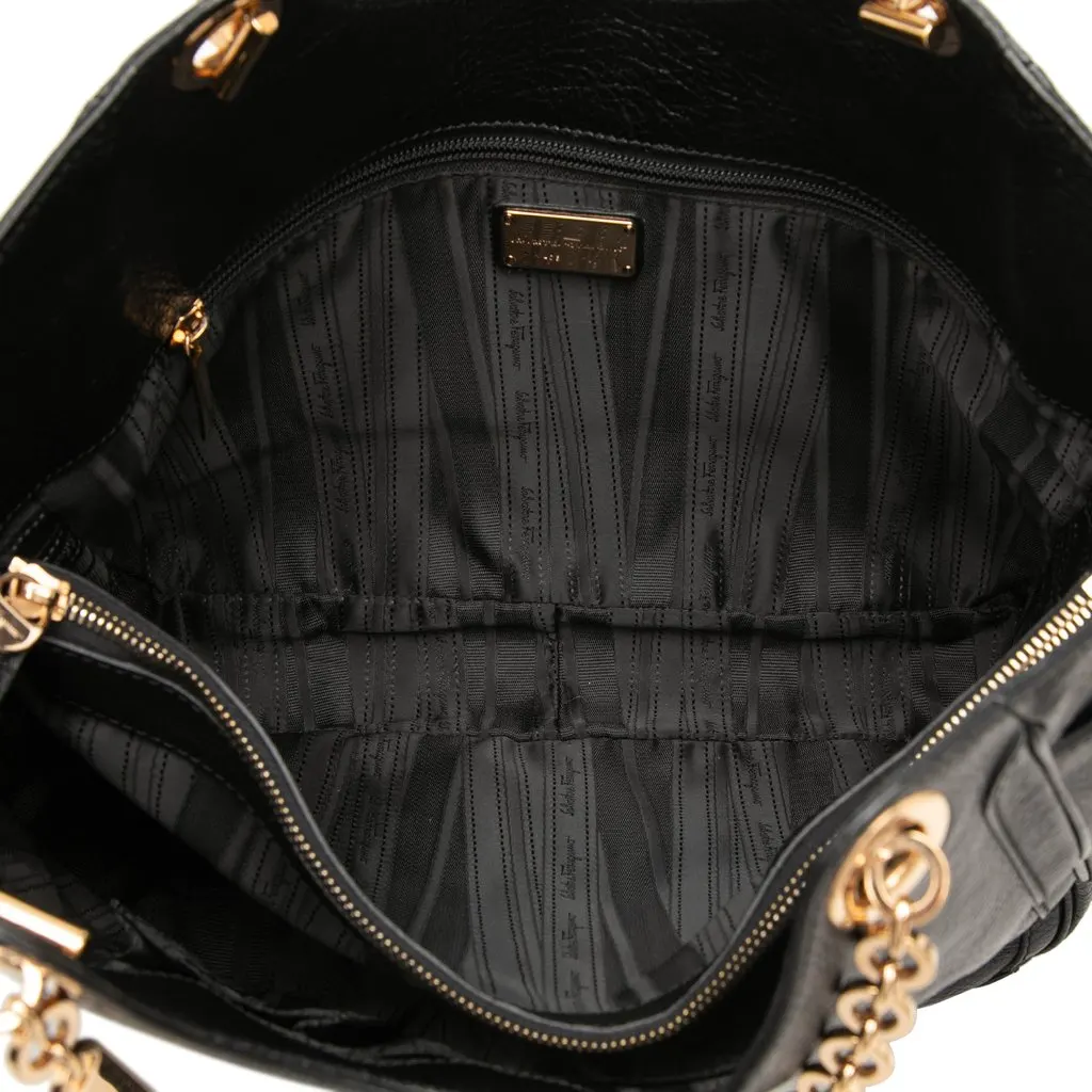 Salvatore Ferragamo Buffalo Leather Fanya Chain Tote Black Leather Very good - Model View