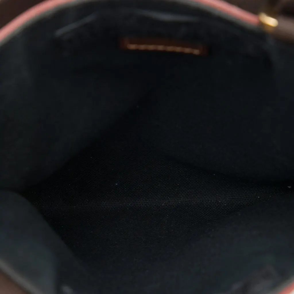 Burberry Haymarket Check Coated Canvas Crossbody Beige Canvas Very good - Model View