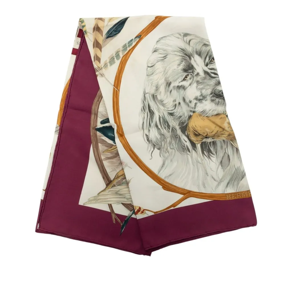 Hermès Chiens Au Rapport Carre Silk Scarf 90 White Silk Very good - Front View